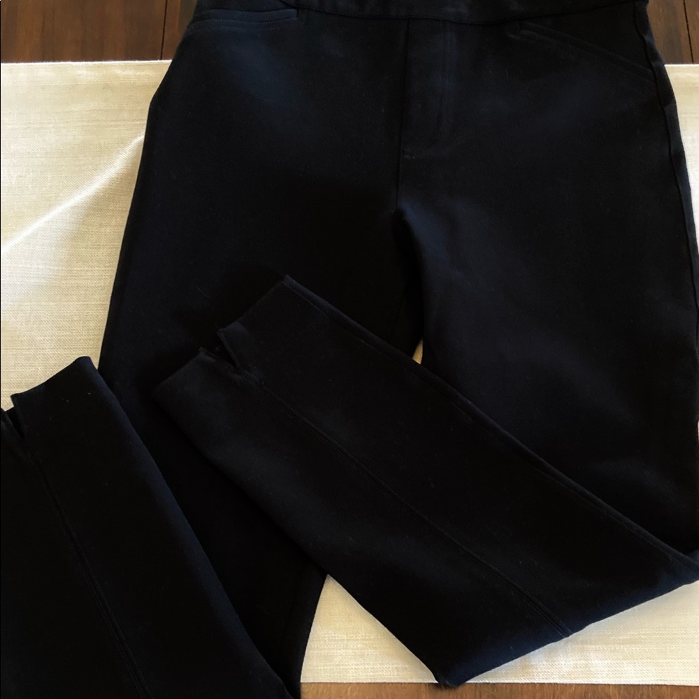 Spanx black size M the perfect pant ankle back seam skinny